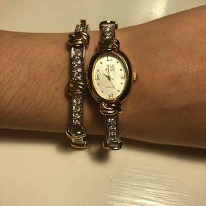 VINTAGE NOLAN MILLER “PERFECT PAIR” WATCH SET WITH NEW BATTERY